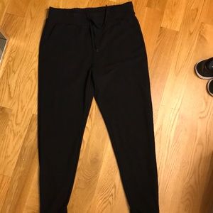 Uniqlo joggers never been worn